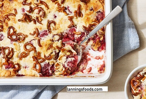 Strawberry Dump Cake Recipe